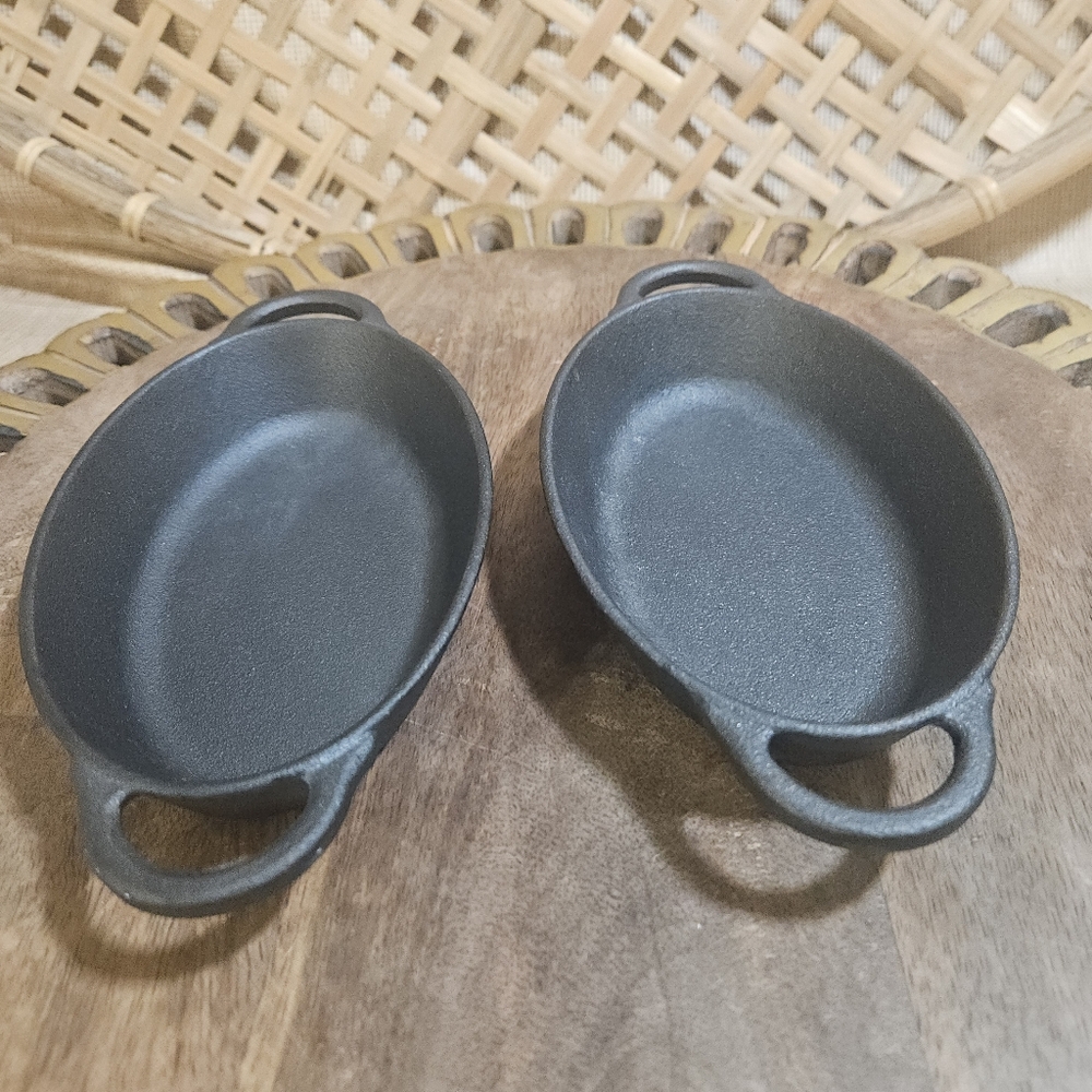 SET OF 2 PIONEER WOMAN MINI CAST IRON OVAL AU GRATIN SINGLE SERVE BAKING DISH - Picture 7 of 14